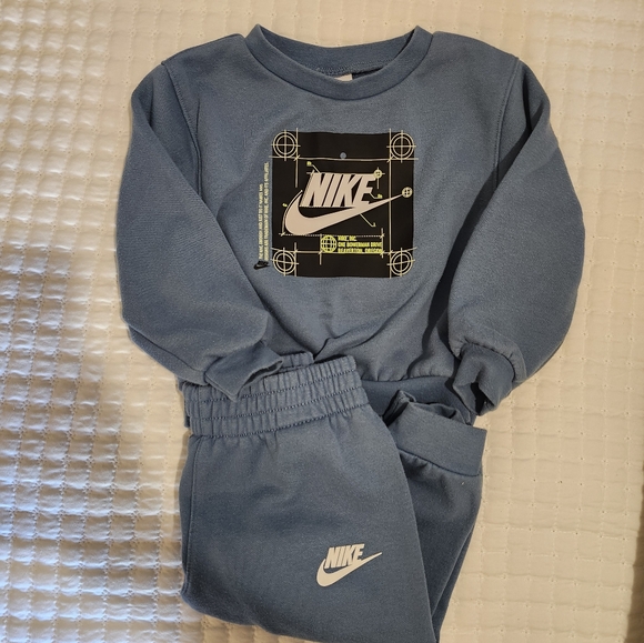 Nike Classic Blue Tracksuit - Picture 1 of 1